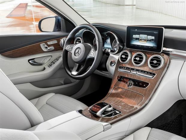 بررسی سدان مرسدس بنز C-Class مدل 2015